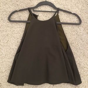 NEW WITH TAGS tobi crop top